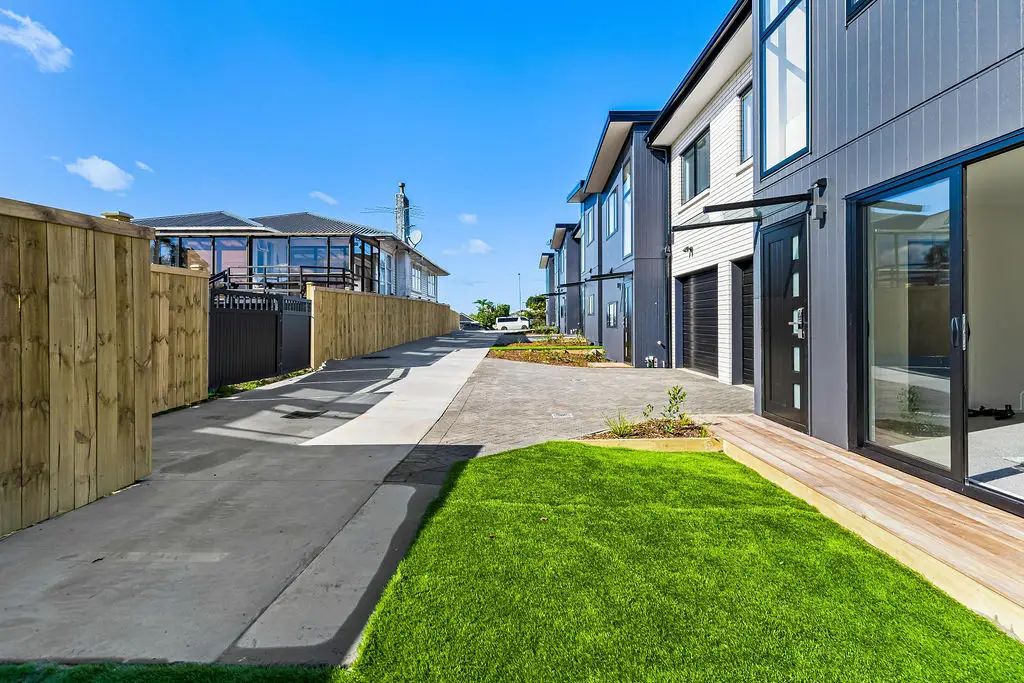 Completed residential landscape makeover by Visionary Outdoor Solutions